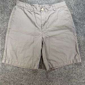 Vineyard Vines Men's Light Gray Shorts 32